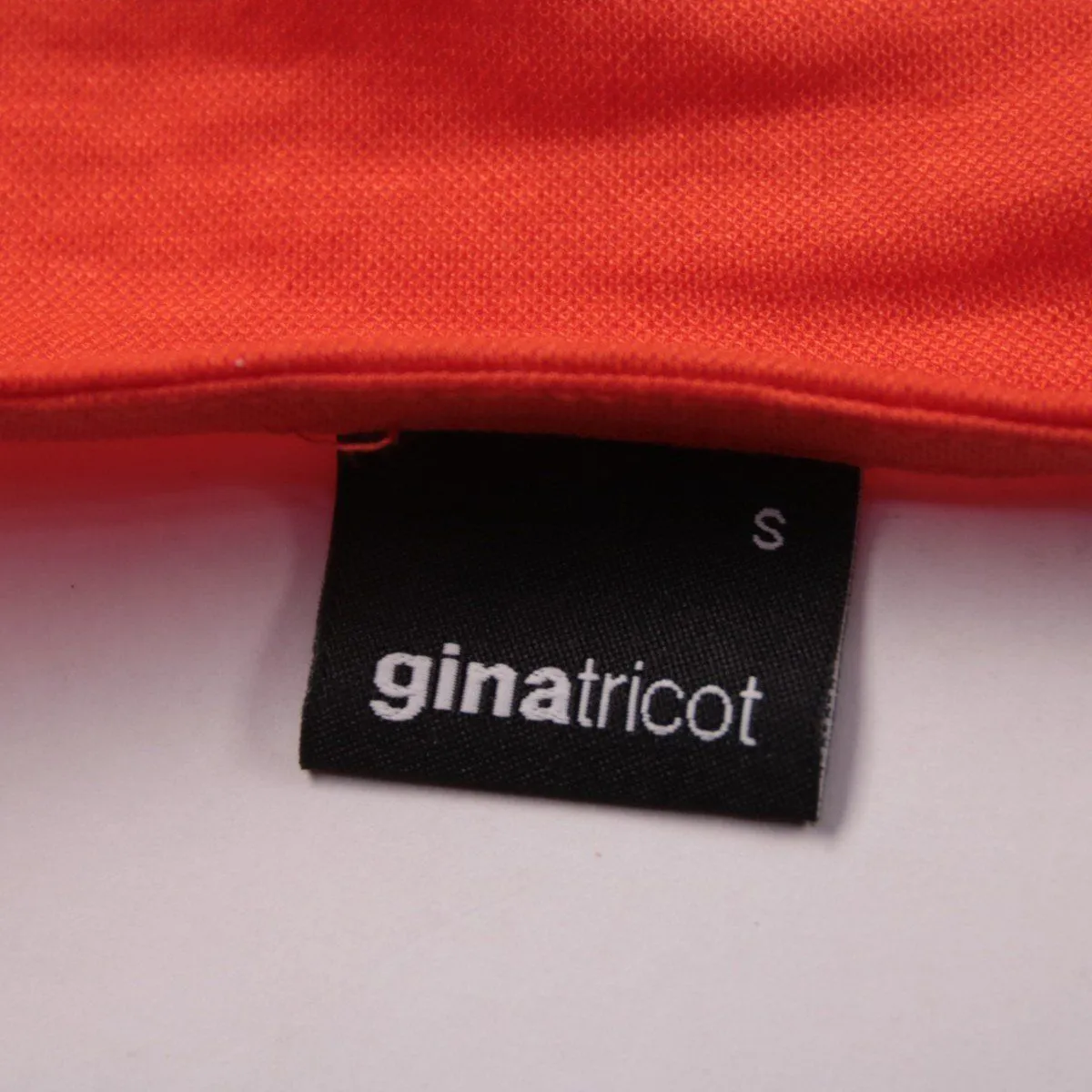 платье Gina Tricot